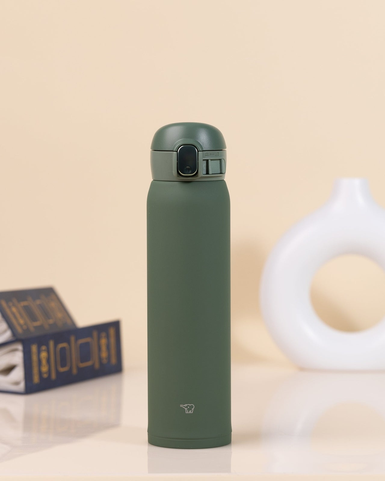 Zojirushi 600ml One-Touch Stainless Steel Mug, Seamless SM-WA60 , Khaki Vacuum Insulated Bottle JM205C